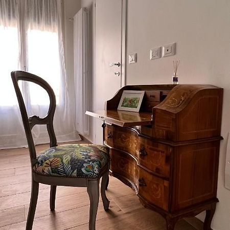 La Casa Fiorita Apartment โบโลญญา ภายนอก รูปภาพ