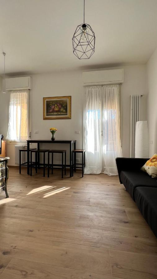 La Casa Fiorita Apartment โบโลญญา ภายนอก รูปภาพ